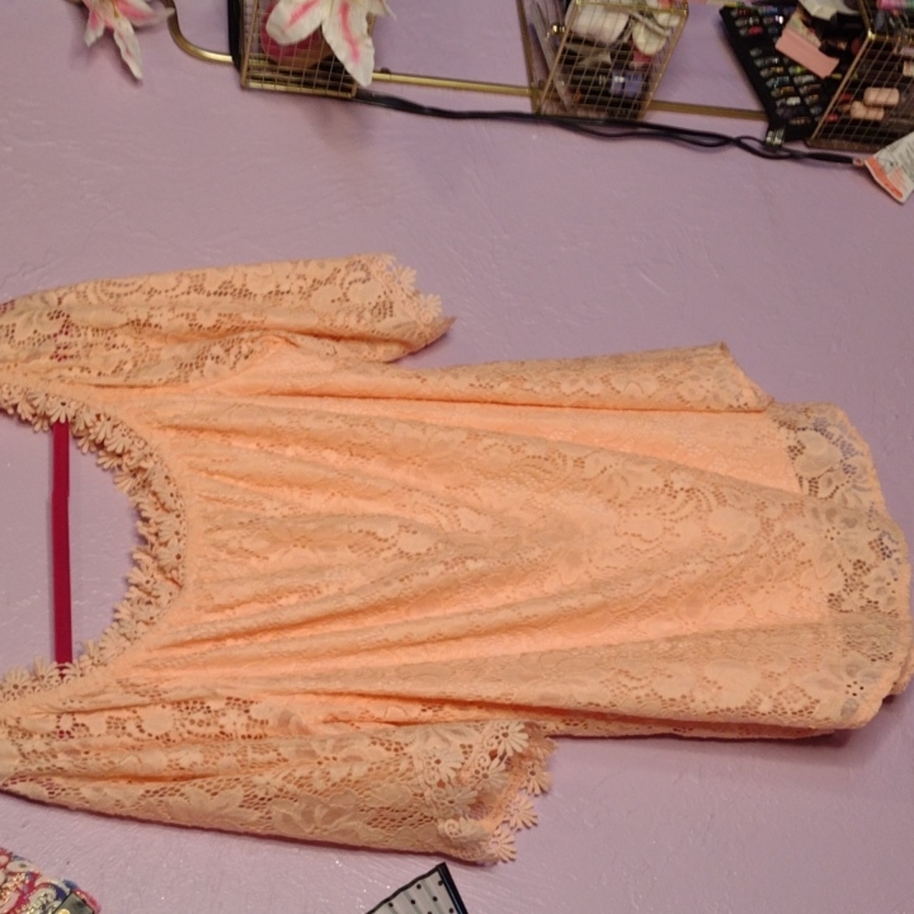 Never worn, Melon coloured top